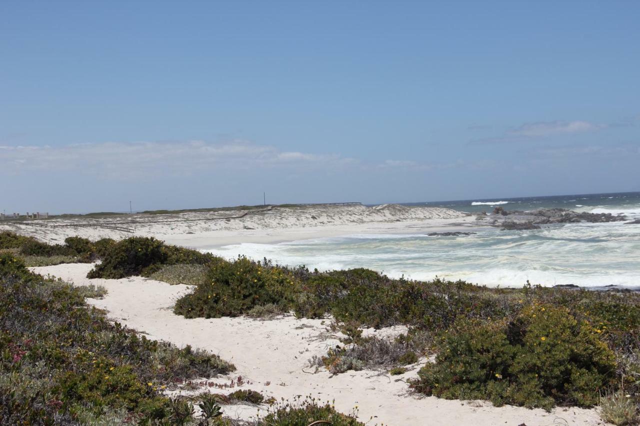 Pearl Bay Beach Home Yzerfontein Extérieur photo