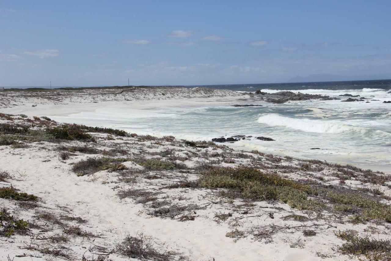 Pearl Bay Beach Home Yzerfontein Extérieur photo